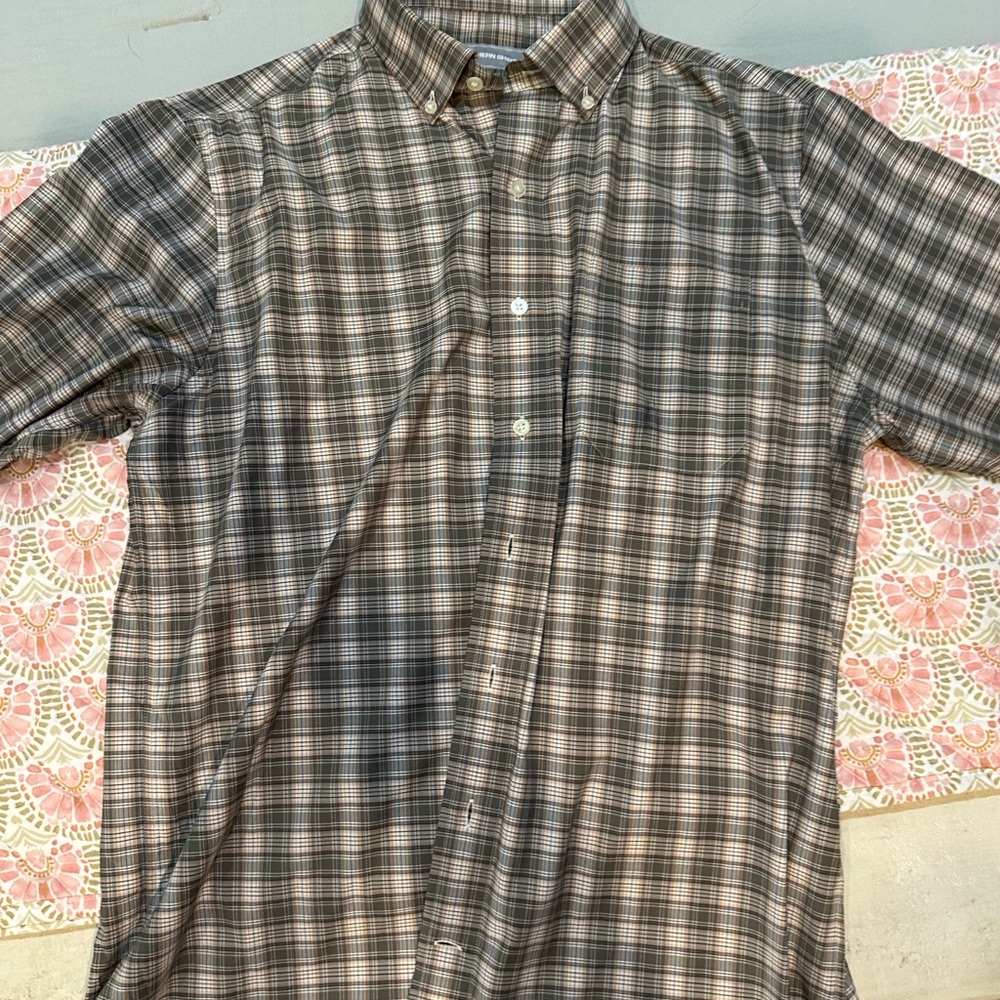 The Southern Shirt Company Black and Gray Plaid Button-Down
